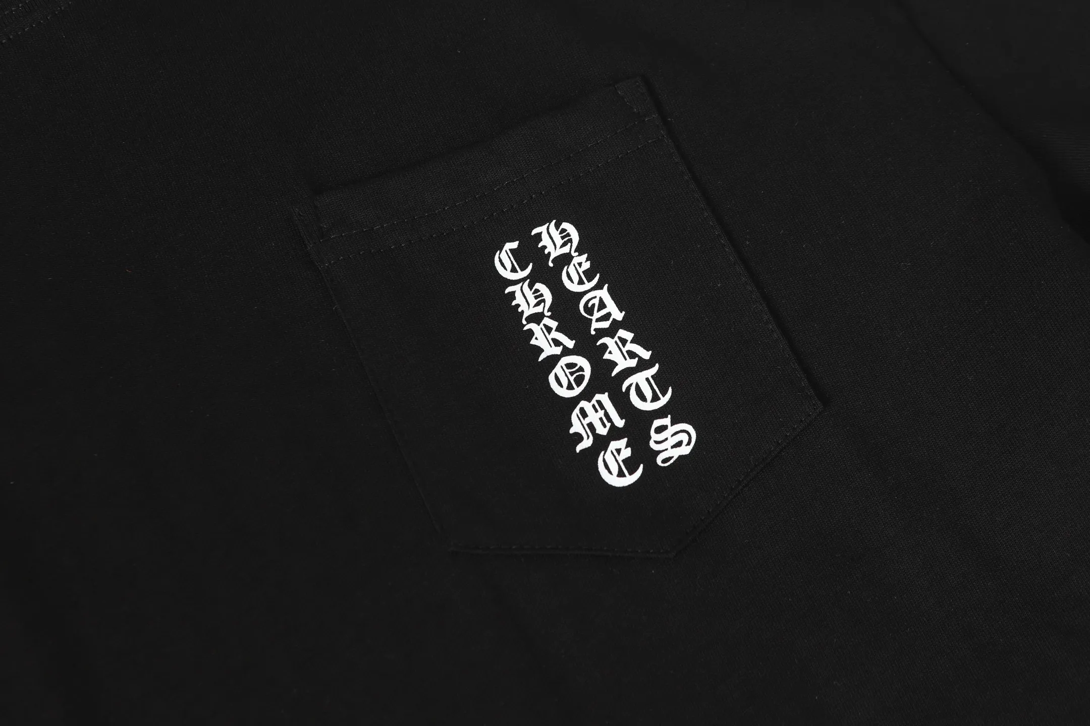P140 -Chrome Hearts/Chrome Hearts 23ss basic Sanskrit letter printed short-sleeved T-shirt -High weight, high density and high quality. The wool is soft, delicate and skin-friendly. It feels soft and silky. It has excellent warmth and skin-friendly properties.